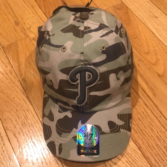 camo phillies hat